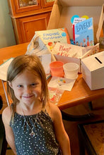 Load image into Gallery viewer, Family Book Club / Book Box / Family Bonds