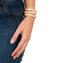 Load image into Gallery viewer, Book Quote Bracelets / STORIARTS
